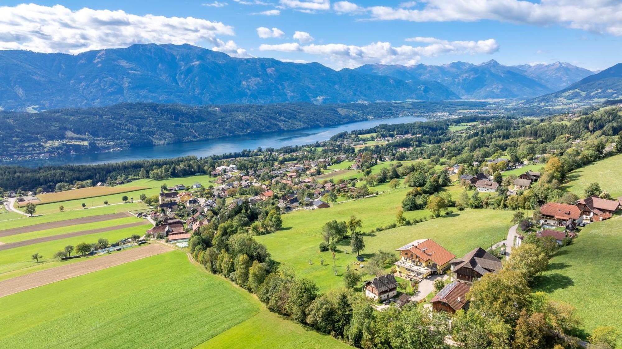 Bio- Und Vitalbauernhof Bacherhof Millstatt Bagian luar foto